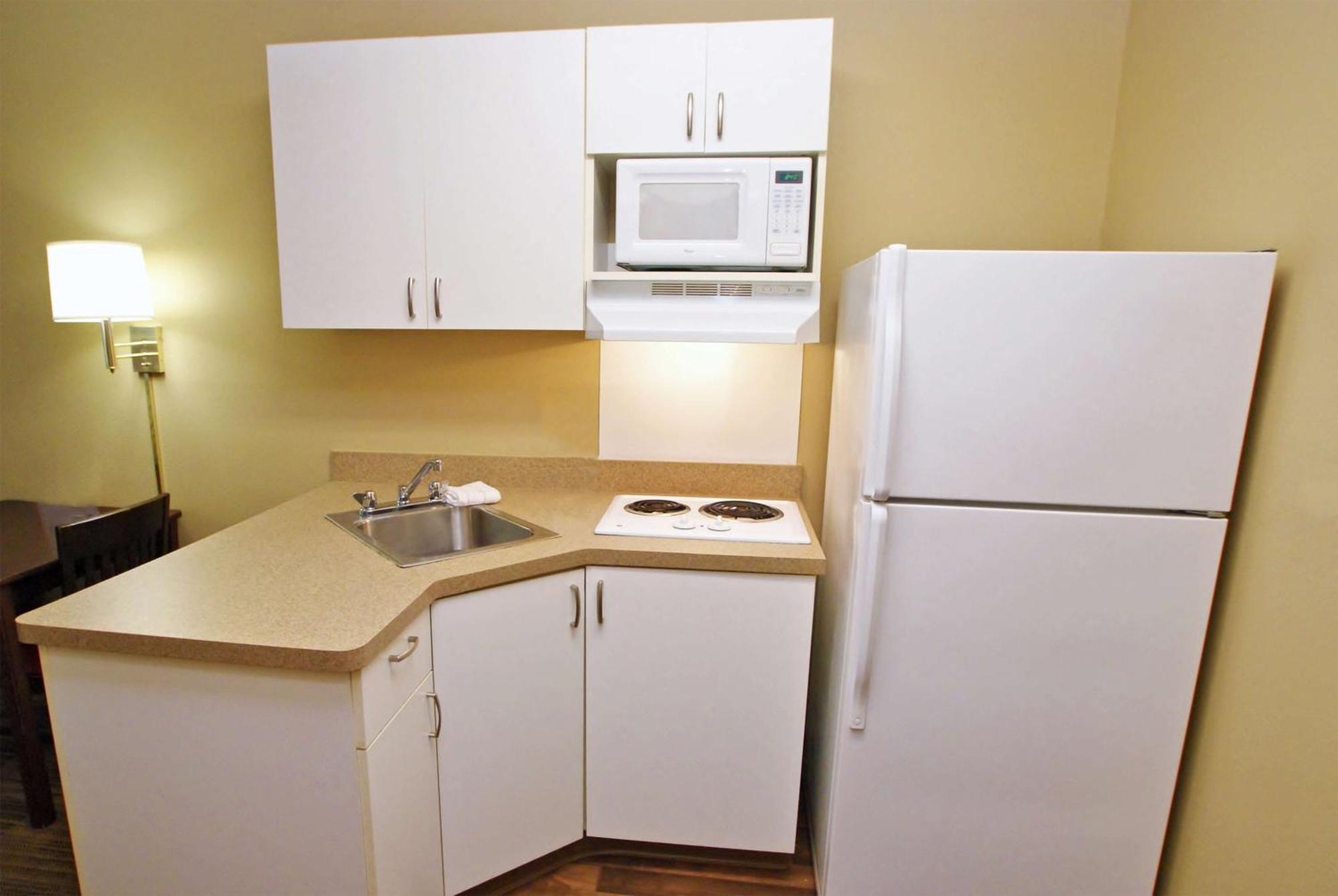 Extended Stay America Suites - Long Island - Melville Bagian luar foto