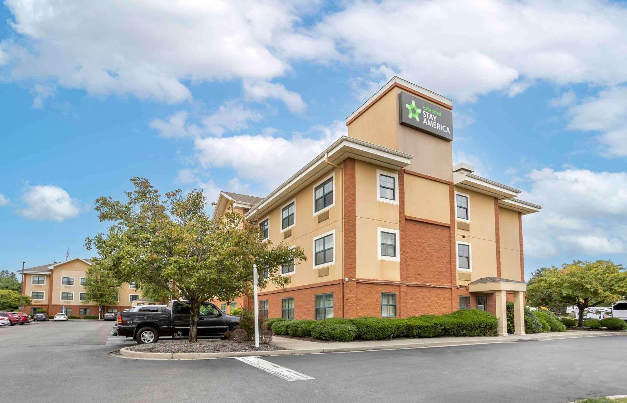 Extended Stay America Suites - Long Island - Melville Bagian luar foto