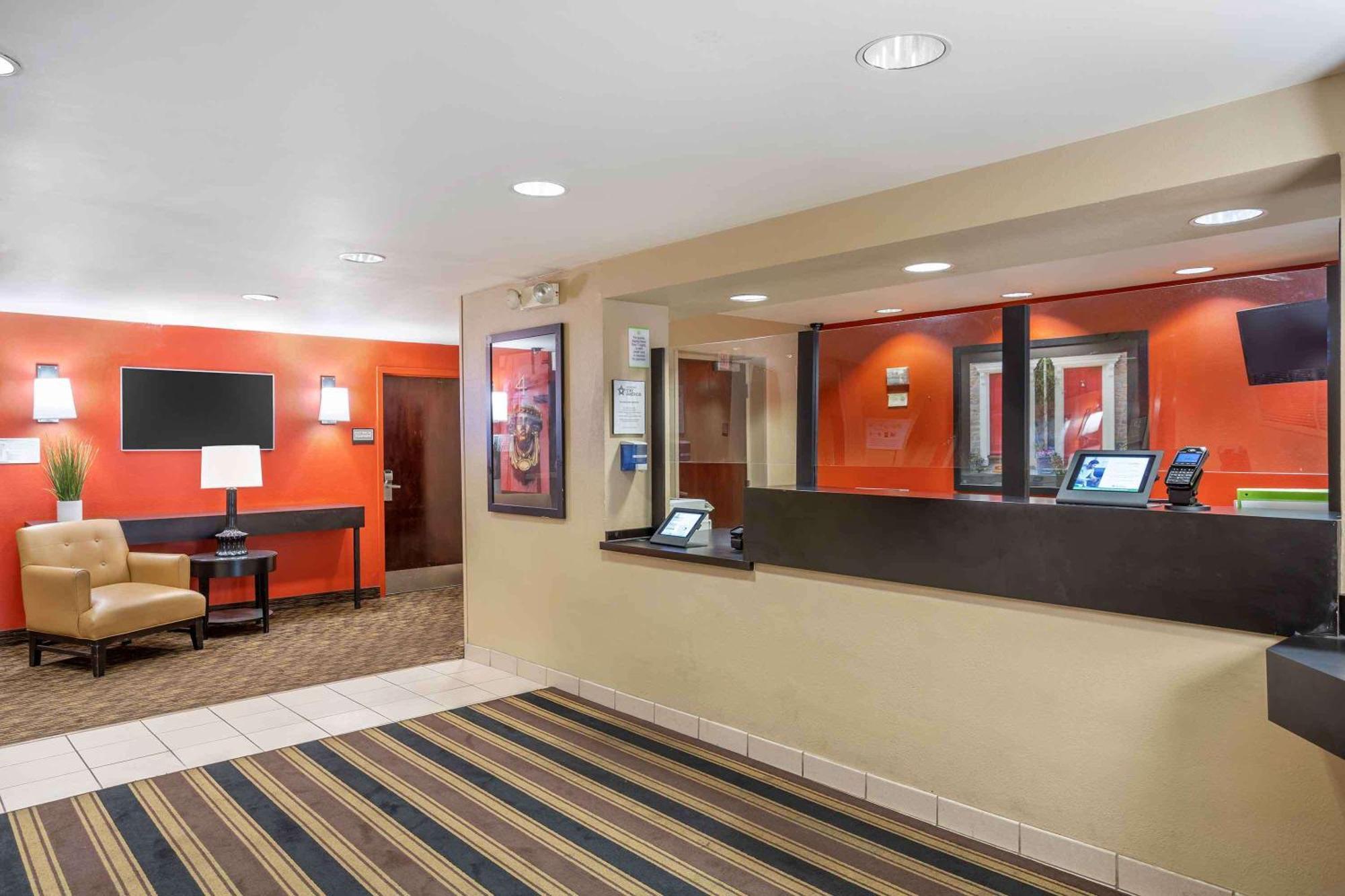 Extended Stay America Suites - Long Island - Melville Bagian luar foto