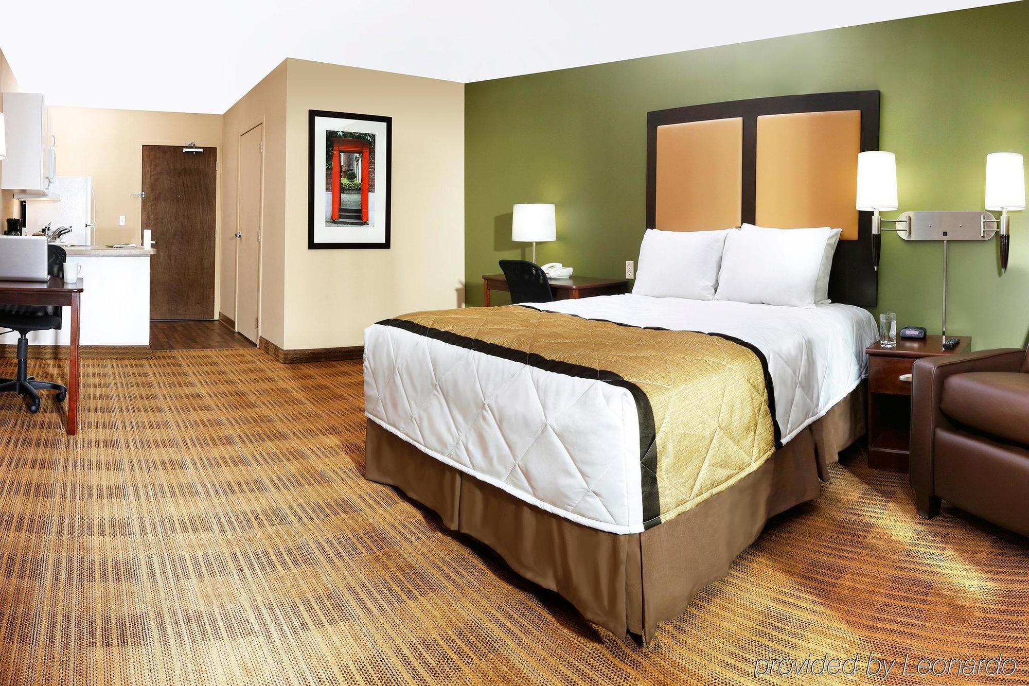Extended Stay America Suites - Long Island - Melville Bagian luar foto