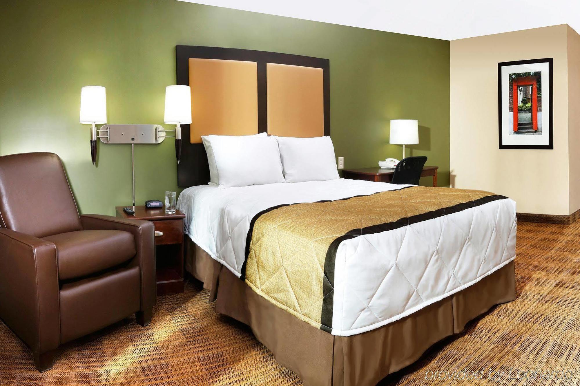 Extended Stay America Suites - Long Island - Melville Bagian luar foto